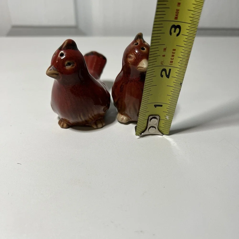 Pier 1 Imports‎ Ceramic Cardinal Bird Salt & Pepper Shaker Set